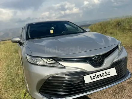 Toyota Camry 2019 года за 16 500 000 тг. в Шымкент – фото 8