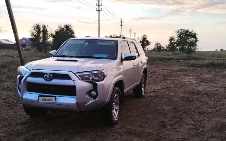 Toyota 4Runner 2017 годаfor13 200 000 тг. в Актобе