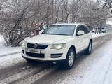 Volkswagen Touareg 2007 года за 5 800 000 тг. в Алматы – фото 2