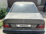 Mercedes-Benz E 230 1991 года за 500 000 тг. в Шымкент – фото 2