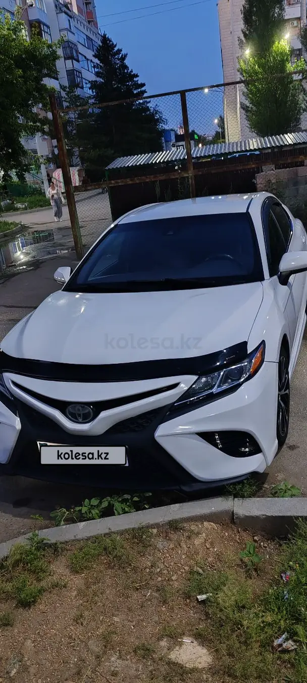 Toyota Camry, 2020