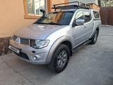 Mitsubishi L200 2012 года за 7 200 000 тг. в Шымкент