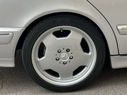 Mercedes-Benz E 320 2000 года за 7 500 000 тг. в Алматы – фото 11