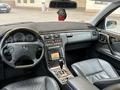 Mercedes-Benz E 320 2000 года за 7 500 000 тг. в Алматы – фото 40