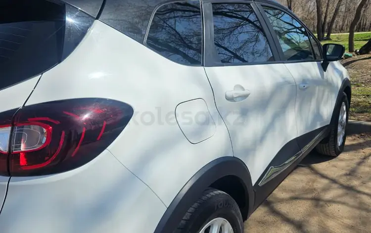 Renault Kaptur 2016 годаfor7 200 000 тг. в Караганда