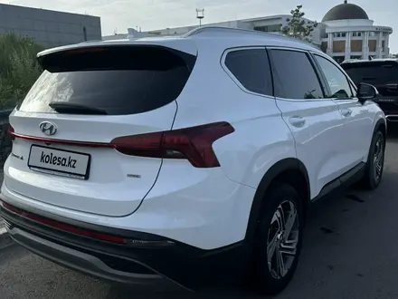 Hyundai Santa Fe 2021 года за 14 000 000 тг. в Астана – фото 4