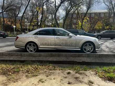 Mercedes-Benz S 550 2006 года за 9 500 000 тг. в Шымкент – фото 3