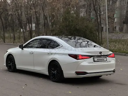 Lexus ES 250 2019 года за 24 800 000 тг. в Алматы – фото 15