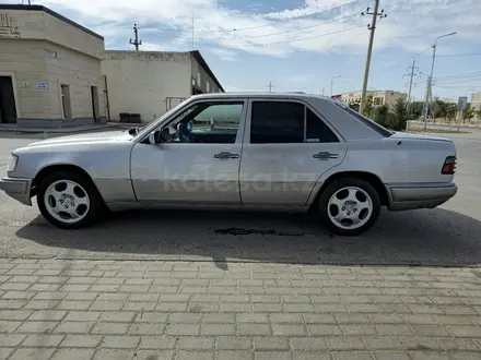 Mercedes-Benz E 320 1993 года за 2 700 000 тг. в Туркестан – фото 9