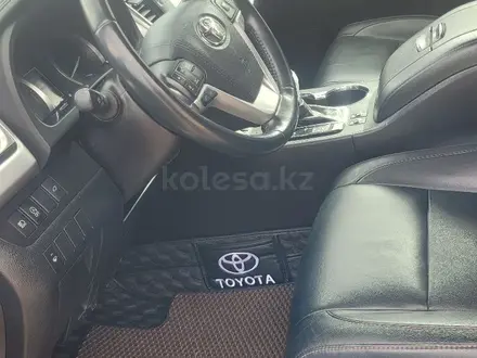 Toyota Highlander 2018 года за 19 000 000 тг. в Актау – фото 17