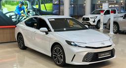 Toyota Camry Luxe 2026 года за 26 190 000 тг. в Алматы – фото 3