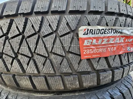 285/60/18 Bridgestone Blizzak DM-V2 за 85 000 тг. в Алматы