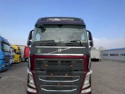 Volvo  FH 2016 года за 40 000 000 тг. в Алматы