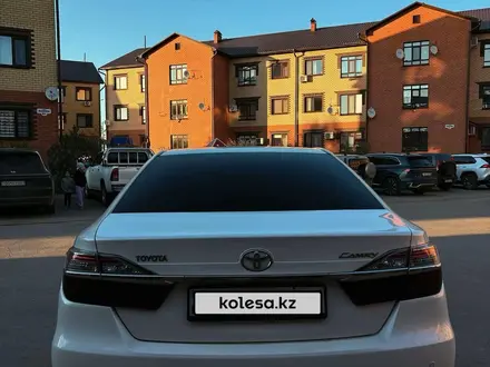 Toyota Camry 2015 года за 10 500 000 тг. в Уральск – фото 10