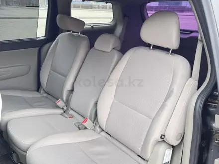 Kia Sedona 2015 года за 14 500 000 тг. в Астана – фото 9