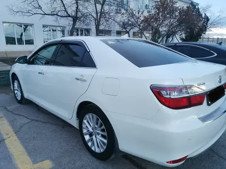 Toyota Camry 2015 года за 12 500 000 тг. в Актау – фото 2