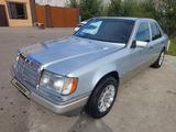 Mercedes-Benz E 200 1993 годаүшін1 600 000 тг. в Уральск – фото 5