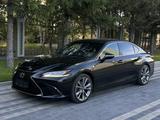 Lexus ES 350 2019 годаүшін21 000 000 тг. в Астана