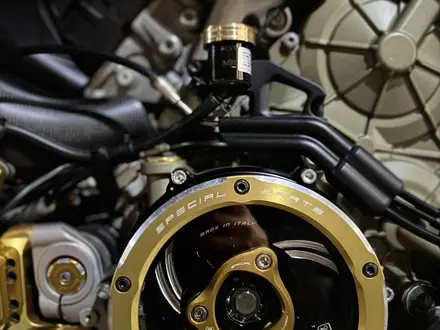 Ducati  Streetfighter V4 2021 года за 13 000 000 тг. в Астана – фото 18