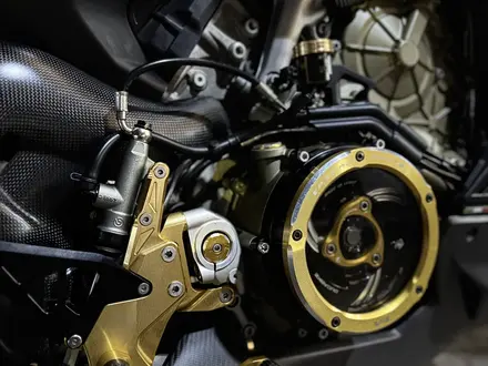 Ducati  Streetfighter V4 2021 года за 13 000 000 тг. в Астана – фото 19
