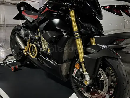 Ducati  Streetfighter V4 2021 года за 13 000 000 тг. в Астана – фото 35