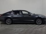 Hyundai Sonata 2021 годаfor11 990 000 тг. в Алматы – фото 4