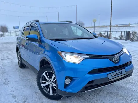Toyota RAV4 2018 года за 9 100 000 тг. в Уральск – фото 5