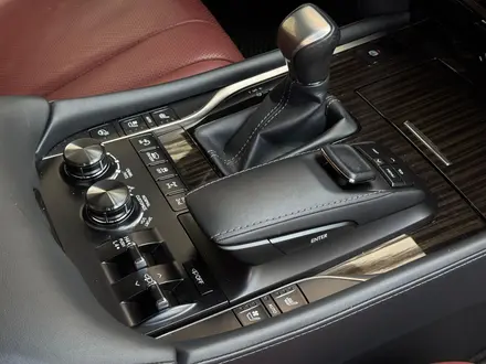 Lexus LX 570 2020 года за 68 000 000 тг. в Астана – фото 35