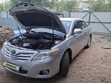 Toyota Camry 2010 года за 7 000 000 тг. в Караганда – фото 2