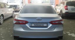 Toyota Camry 2018 года за 7 885 500 тг. в Алматы – фото 2