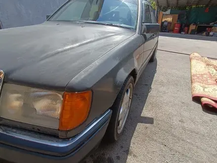 Mercedes-Benz E 260 1991 года за 1 800 000 тг. в Алматы – фото 5