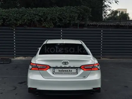 Toyota Camry 2019 года за 15 200 000 тг. в Алматы – фото 6