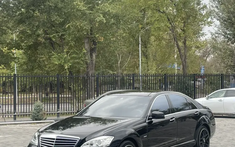 Mercedes-Benz S 500 2012 года за 14 500 000 тг. в Тараз