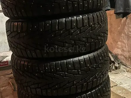 Шины б/у Nokian NORDMAN 7 SUV XL 235/55 R18 104T с шипами за 220 000 тг. в Актобе – фото 2