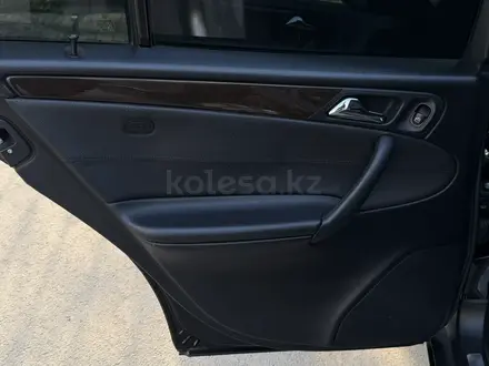 Mercedes-Benz C 240 2005 года за 4 200 000 тг. в Алматы – фото 19