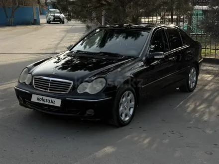 Mercedes-Benz C 240 2005 года за 4 200 000 тг. в Алматы