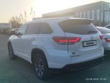 Toyota Highlander 2017 года за 20 000 000 тг. в Уральск – фото 3