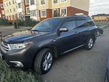 Toyota Highlander 2011 годаfor13 000 000 тг. в Актобе – фото 4