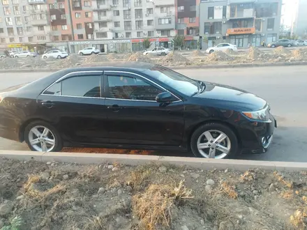 Toyota Camry 2013 года за 8 300 000 тг. в Алматы – фото 2