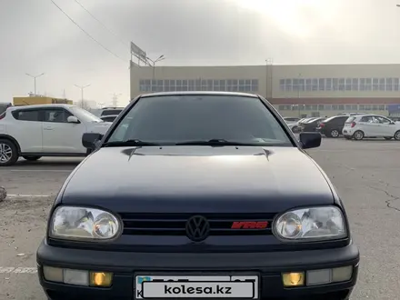 Volkswagen Golf 1994 года за 2 500 000 тг. в Алматы – фото 2