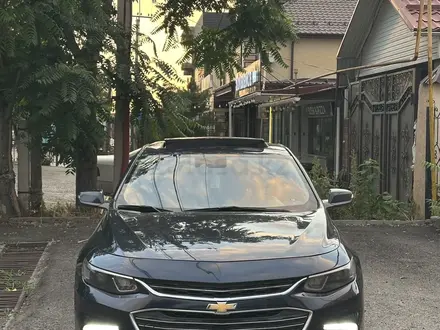 Chevrolet Malibu 2018 года за 6 800 000 тг. в Шымкент – фото 2