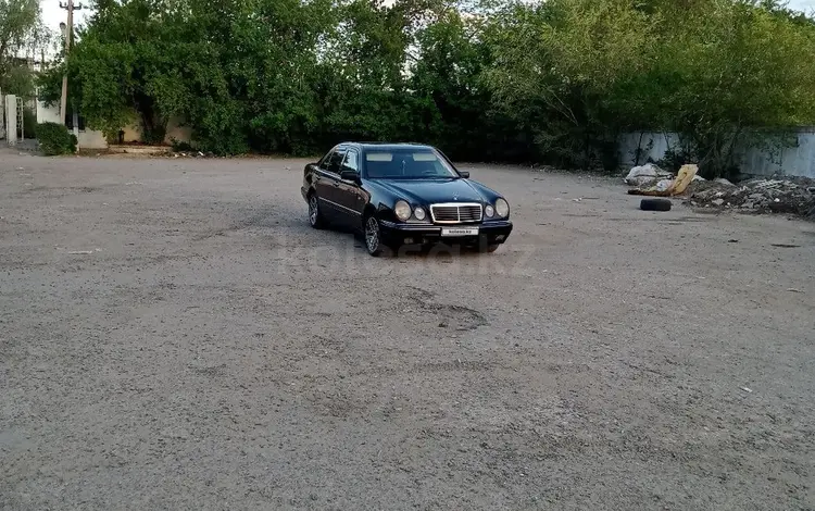 Mercedes-Benz E 200 1997 годаүшін2 500 000 тг. в Павлодар