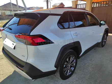 Toyota RAV4 2024 года за 18 500 000 тг. в Атырау – фото 4