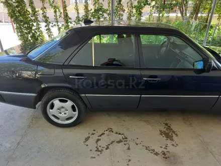 Mercedes-Benz E 230 1992 года за 2 500 000 тг. в Кызылорда – фото 3