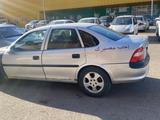 Opel Vectra 1998 годаүшін1 500 000 тг. в Астана