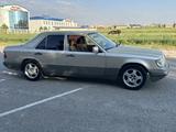 Mercedes-Benz E 220 1993 года за 1 850 000 тг. в Карабулак – фото 5