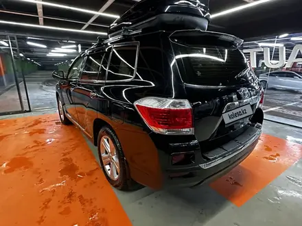 Toyota Highlander 2013 года за 12 000 000 тг. в Алматы – фото 2