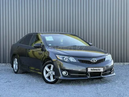 Toyota Camry 2012 года за 8 400 000 тг. в Актобе – фото 2