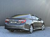 Toyota Camry 2012 годаfor8 400 000 тг. в Актобе – фото 4