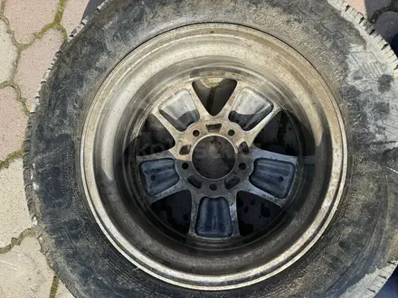 Комплект зимних колес за 400 000 тг. в Алматы – фото 13
